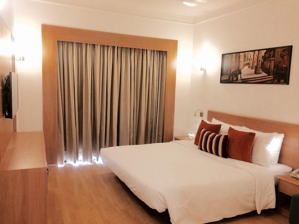 Hotel Lemon Tree Hotel, 4*
